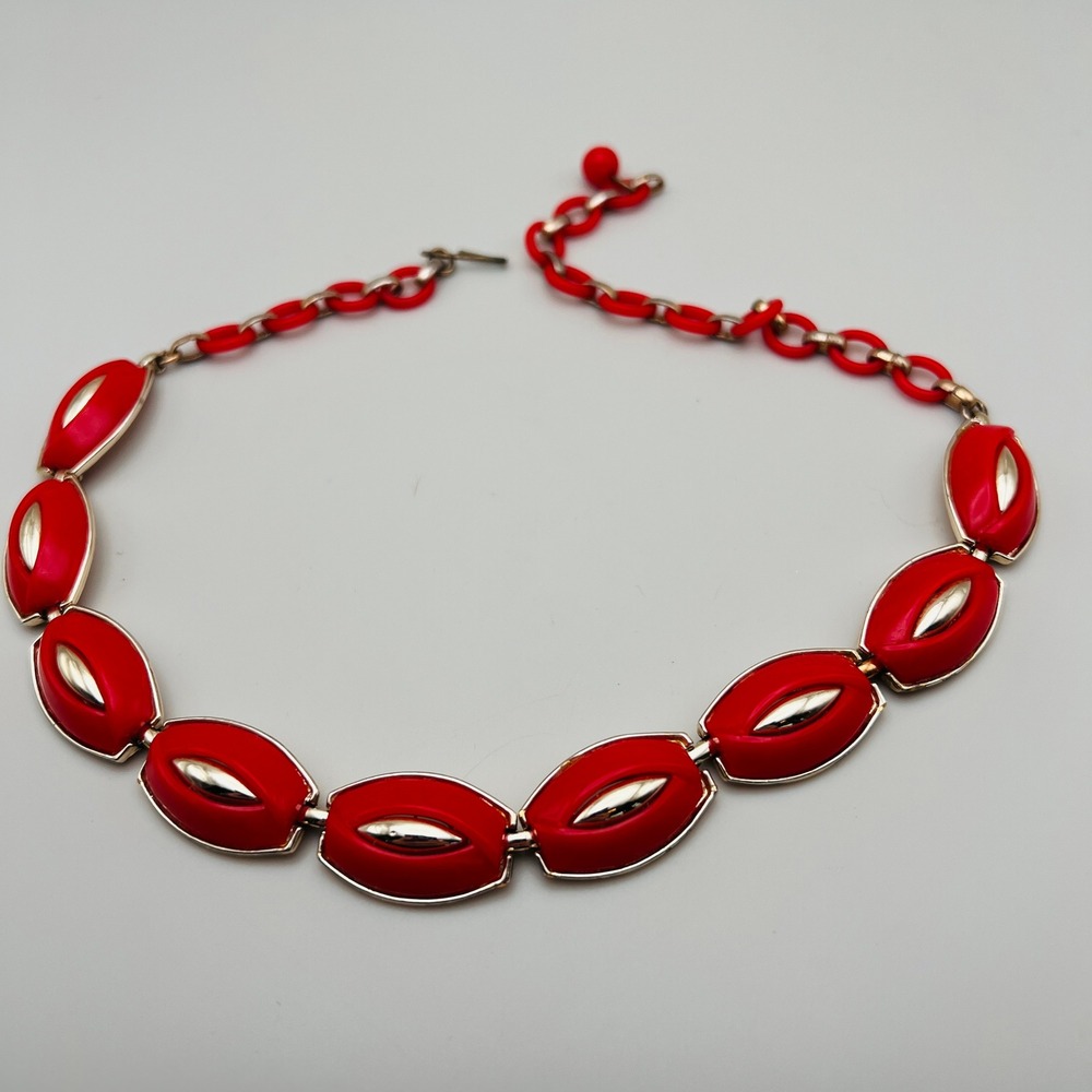 Vintage Red Thermoset Silver Tone Oval Link Choker Necklace Adjustable J-Hook